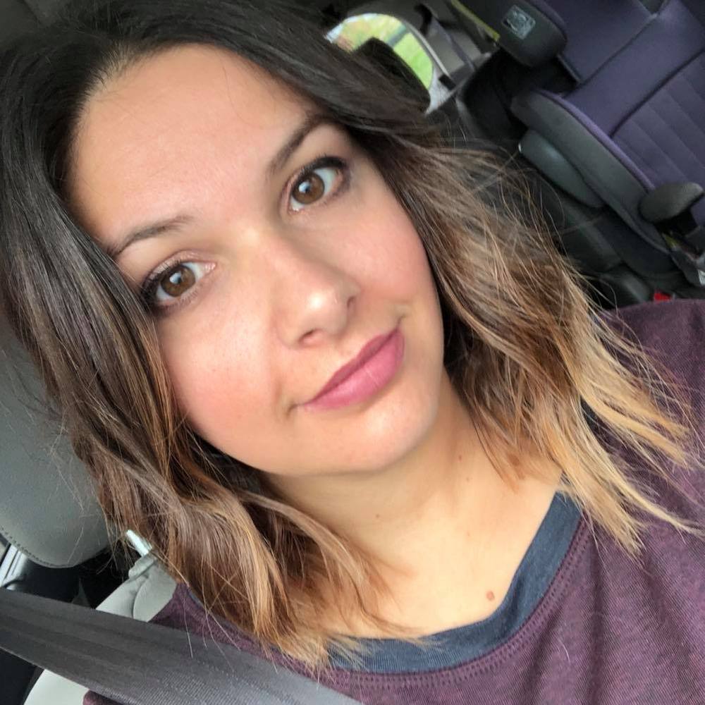 Meet your Posher, Angela